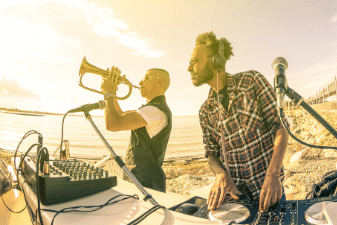 Beach DJ